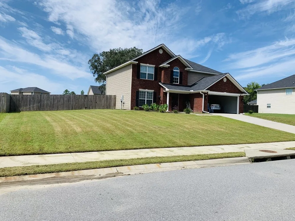 Custom yard maintenance in Allenhurst, GA by TooEasy Cuts