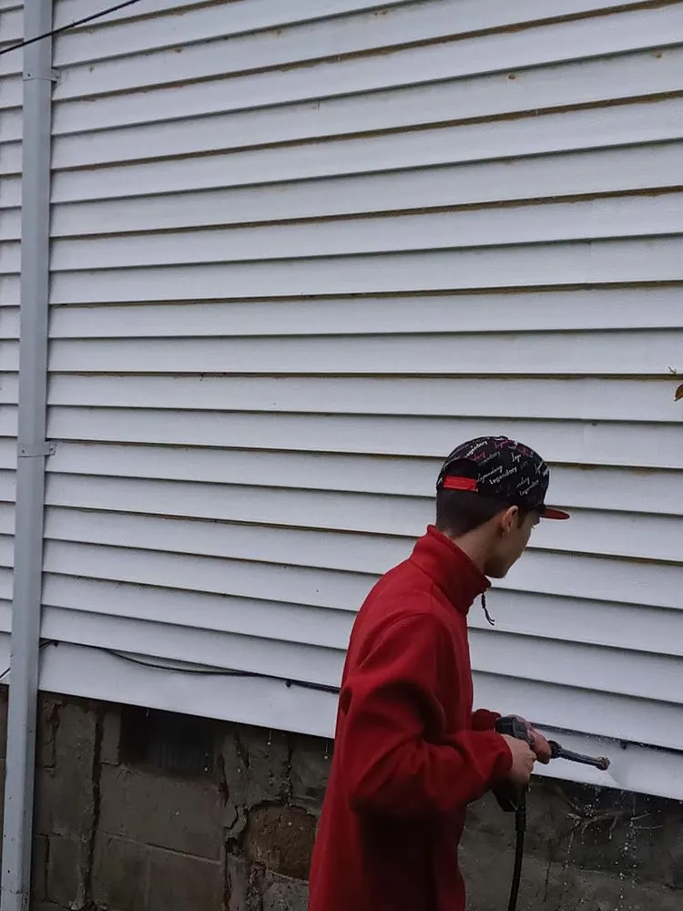 Custom residential landscaping with custom design in Zanesville, OH by Toombs Residential Home Improvement