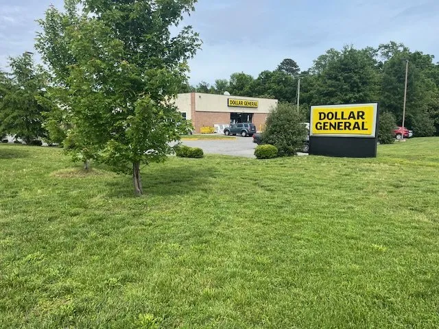 Trusted yard maintenance in Carrollton, VA - Toon’s Lawncare & Landscape, LLC