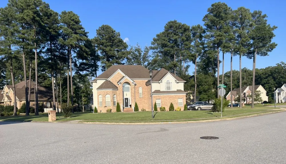 Custom lawn mowing service experts serving Carrollton, VA - Toon’s Lawncare & Landscape, LLC