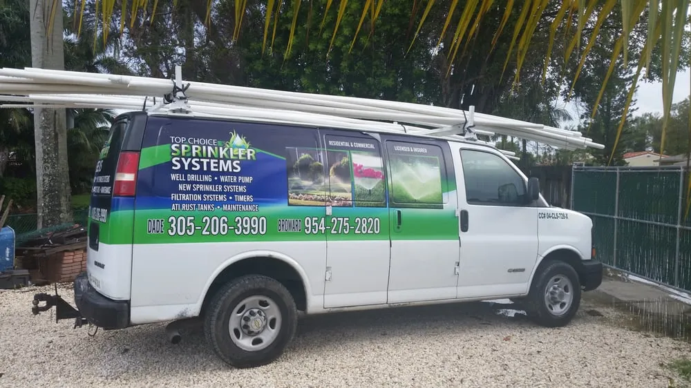 Affordable outdoor landscaping near you in Hollywood, FL by Top Choice