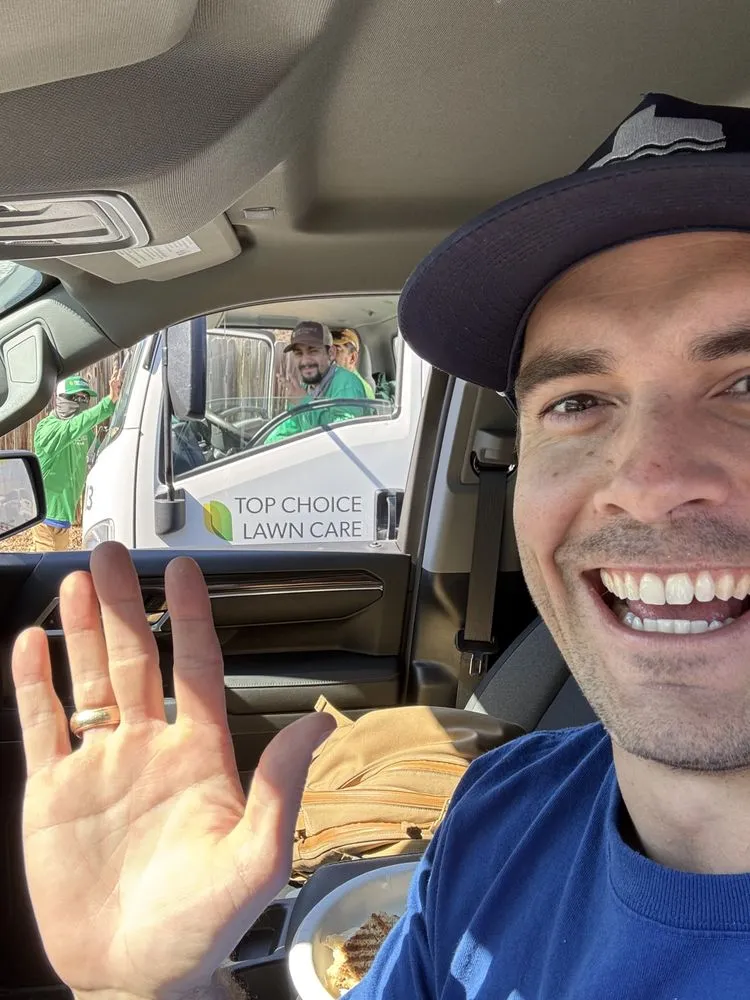 Expert lawn care service experts serving Austin, TX - Top Choice Lawn Care