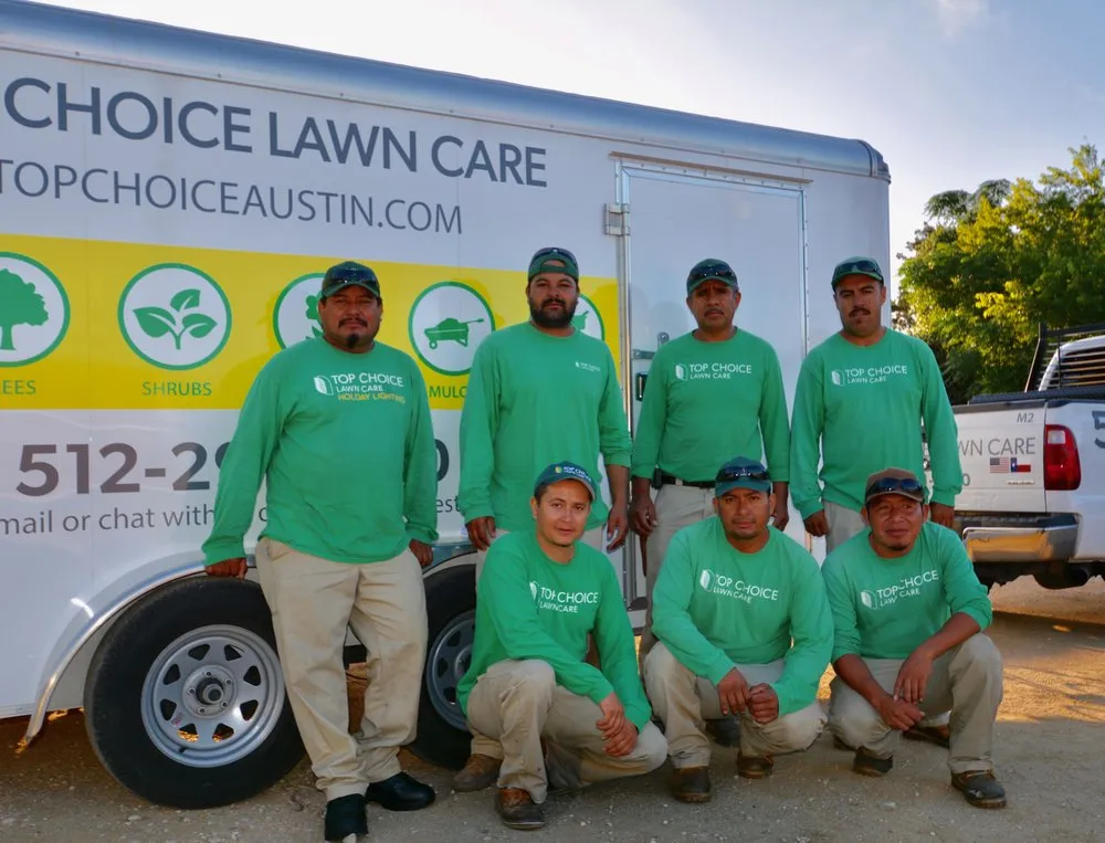 Professional lawn care service in Austin, TX - Top Choice Lawn Care