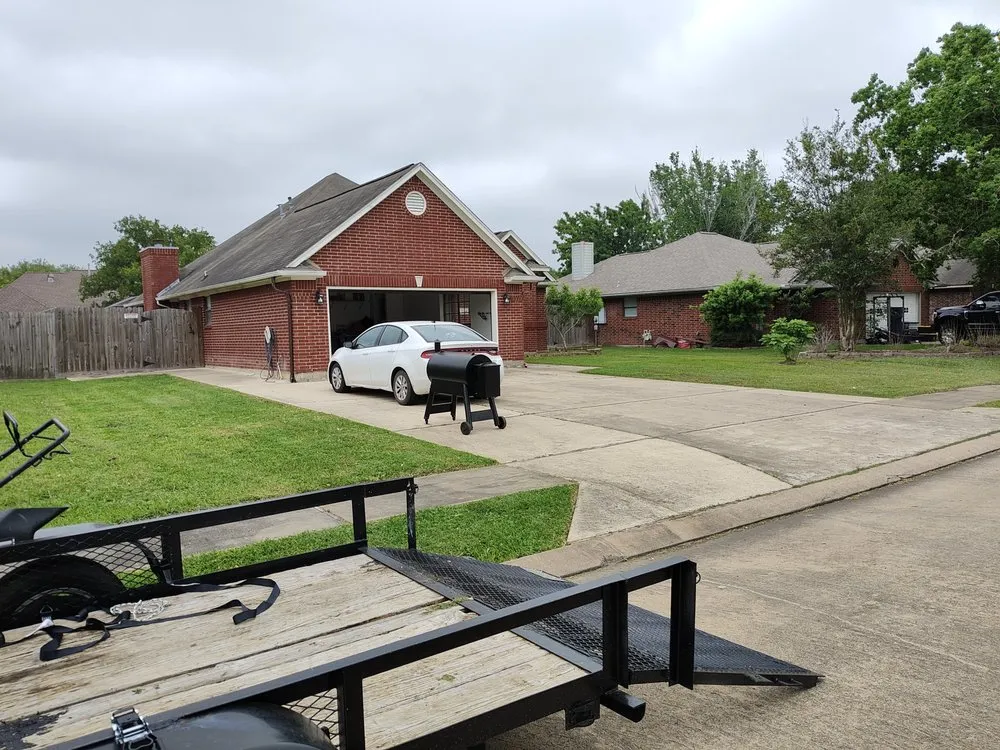 Reliable yard cleanup service in Angleton, TX by Top Cut Lawn Care