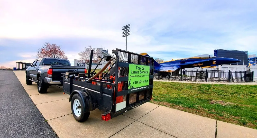 Custom lawn mowing service experts serving Annapolis, MD - Top Cut Lawn Service