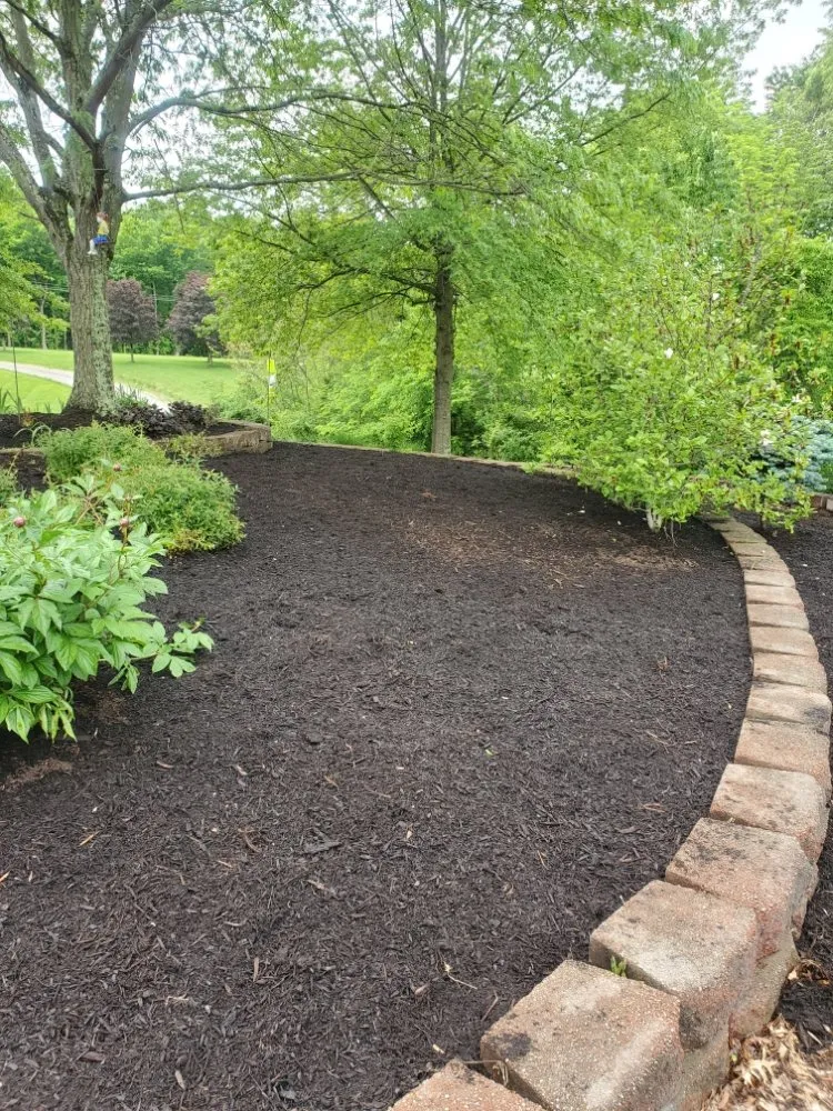 Expert outdoor landscaping experts serving Hillsboro, OH - Top Cut Lawncare and Landscaping