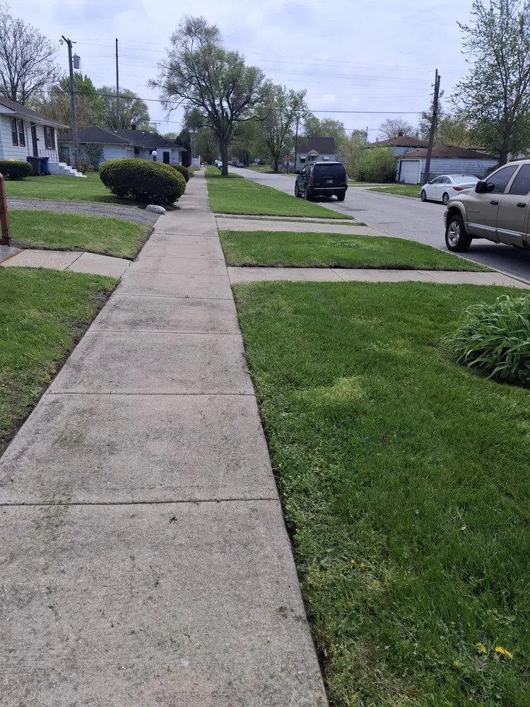 Affordable lawn mowing service in Gary, IN - Top Cuts Landscaping