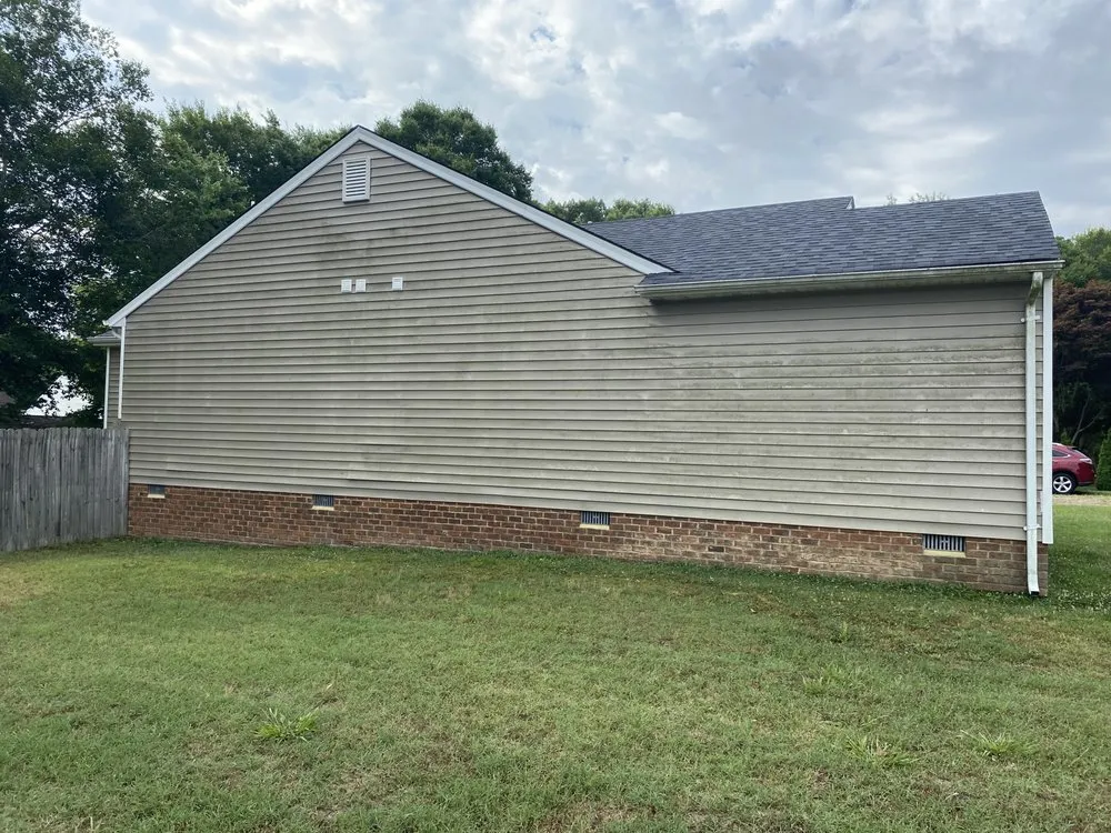 Trusted lawn care service experts serving Toano, VA - Top Dawg Exterior