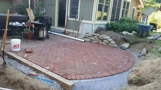 Reliable landscape installation experts serving St. George, VT - Top Dog Landscaping
