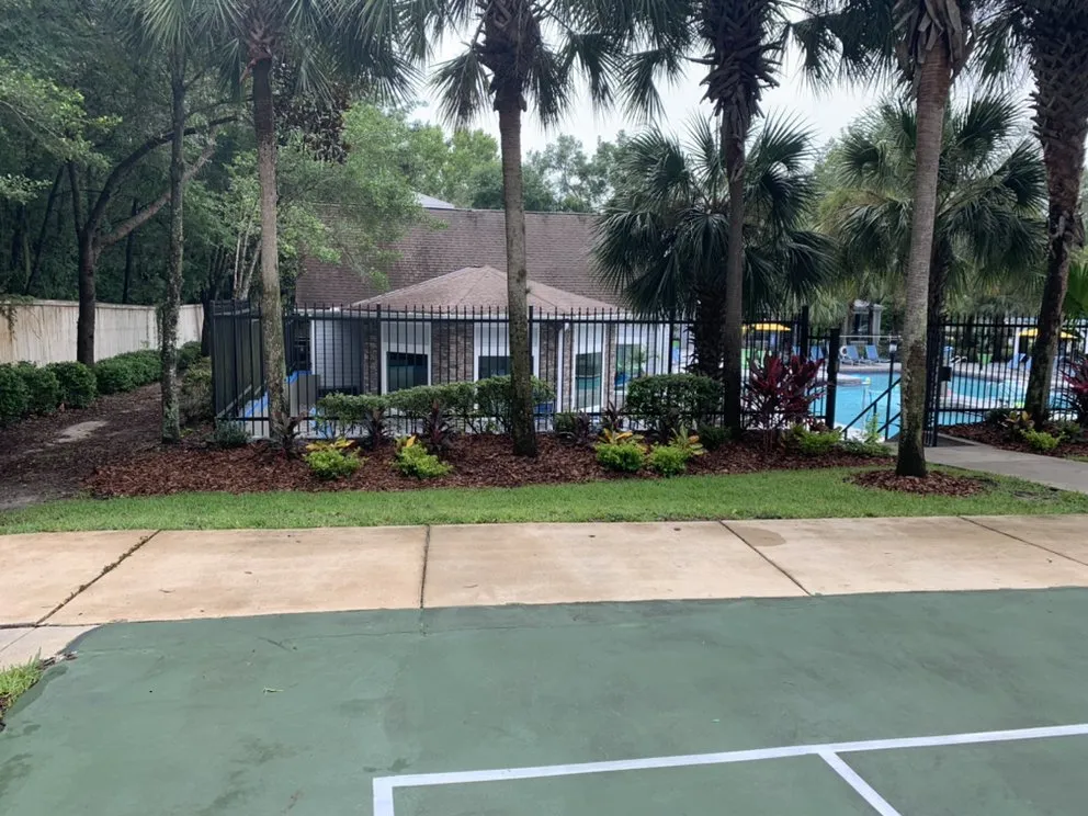 Professional lawn mowing service in Gainesville, FL - Top Dog Lawn Care