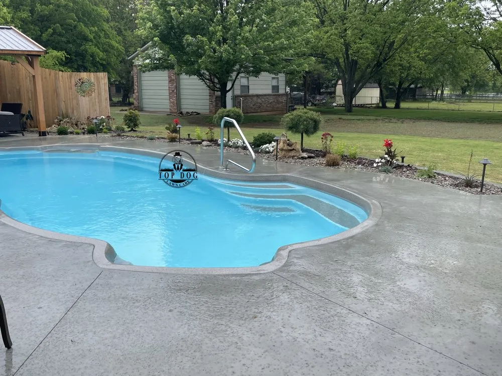 Trusted yard maintenance in Owasso, OK by Top Dog Lawn Care