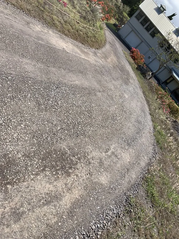 Local yard cleanup service for homes in Mountain View, HI by Top End Services