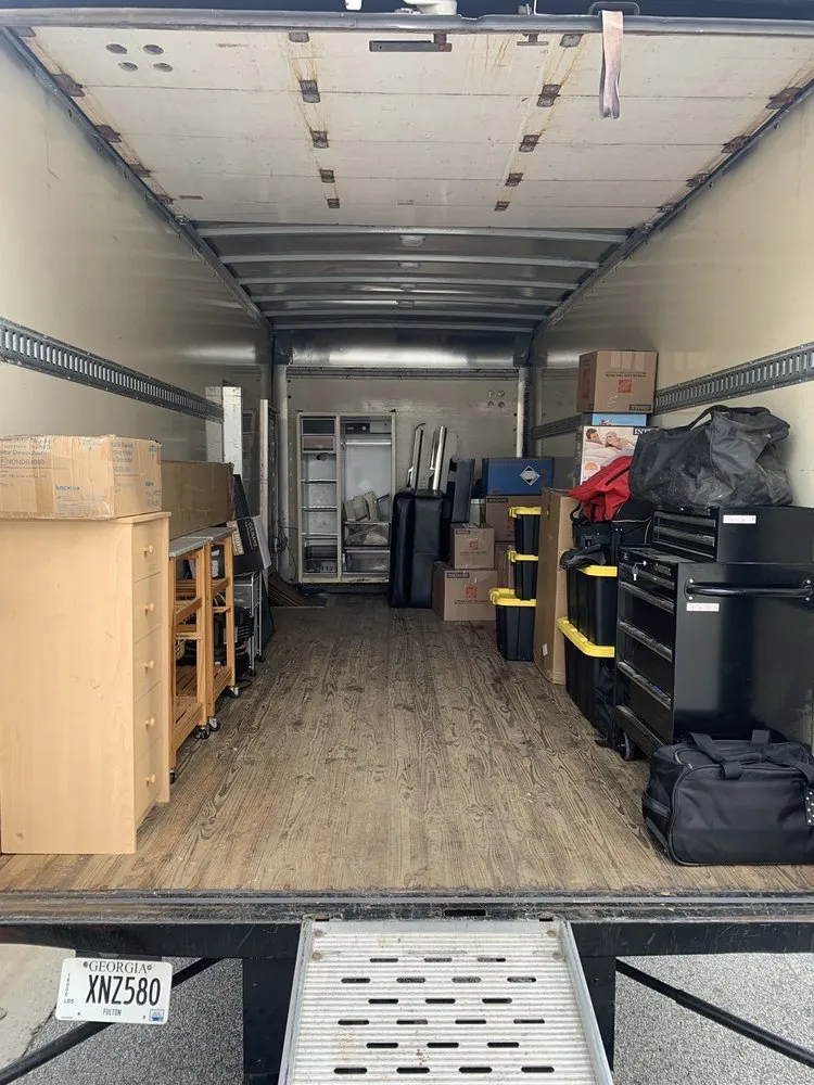 Trusted lawn care service in Union City, GA - Top Flight Lawn & Moving Services