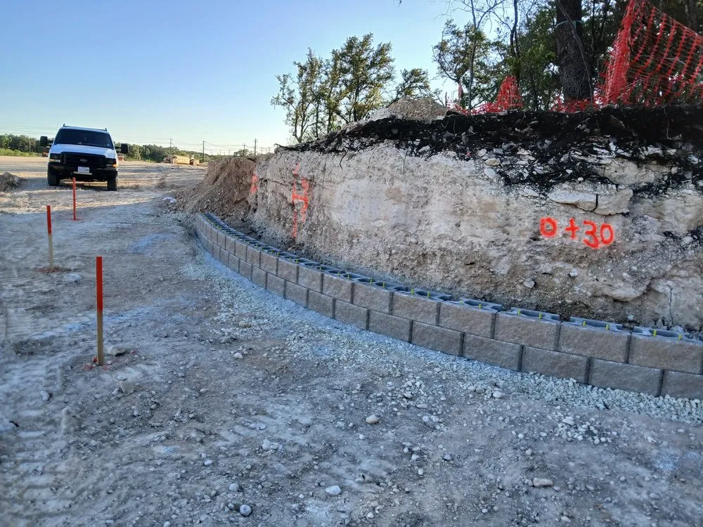 Affordable yard cleanup service experts serving San Antonio, TX - Top Garden Landscaping