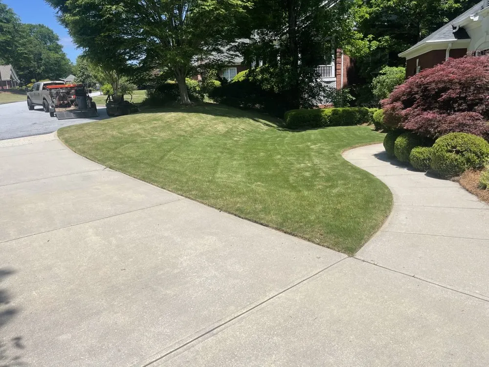 Custom outdoor landscaping experts serving Lawrenceville, GA - Top Garden Landscaping Services