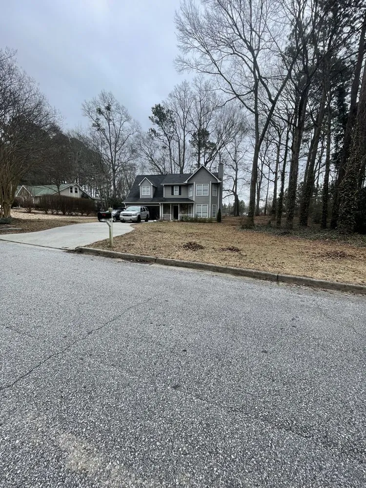 Expert yard cleanup service in Lawrenceville, GA - Top Garden Landscaping Services