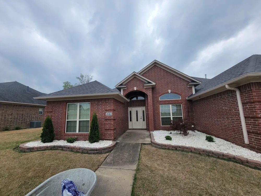 Top-rated yard cleanup service experts serving Little Rock, AR - Top Garden Solutions