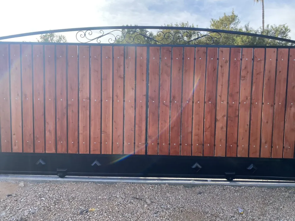 Reliable lawn care service in Tolleson, AZ - Top Gardeners Landscaping