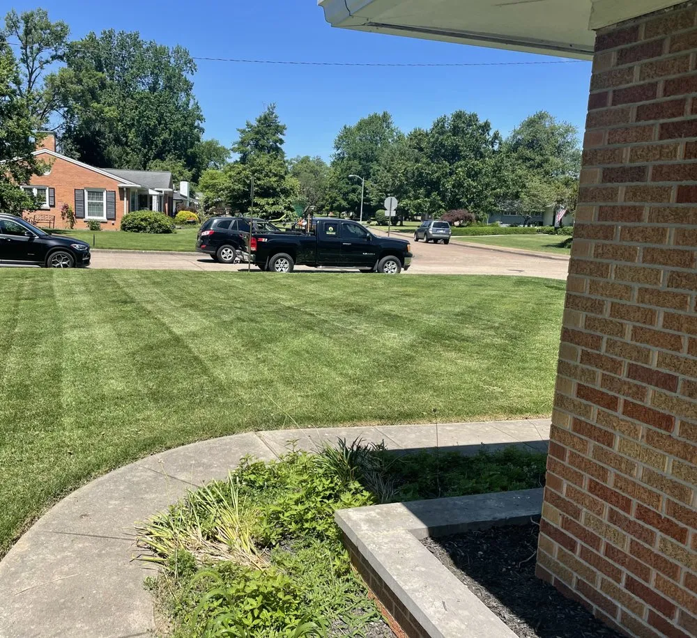 Professional garden landscaping in Evansville, IN - Top Grass Lawn Care