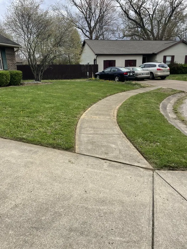 Expert landscaping services in Evansville, IN by Top Grass Lawn Care