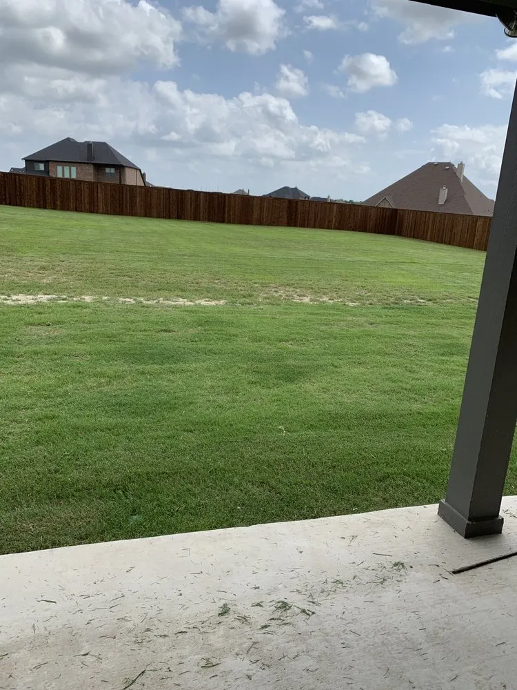 Custom outdoor landscaping in Waxahachie, TX by Top Grass Lawn Solutions