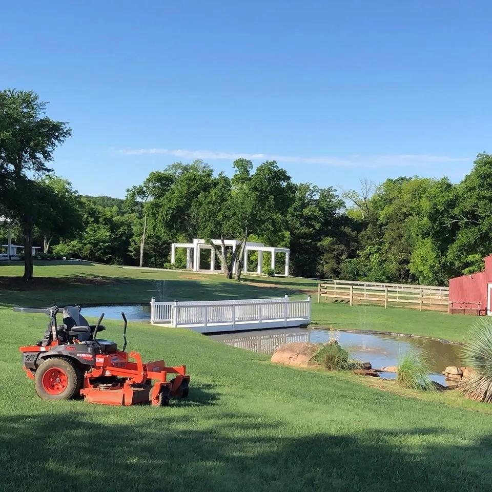 Custom lawn care service in Waxahachie, TX - Top Grass Lawn Solutions