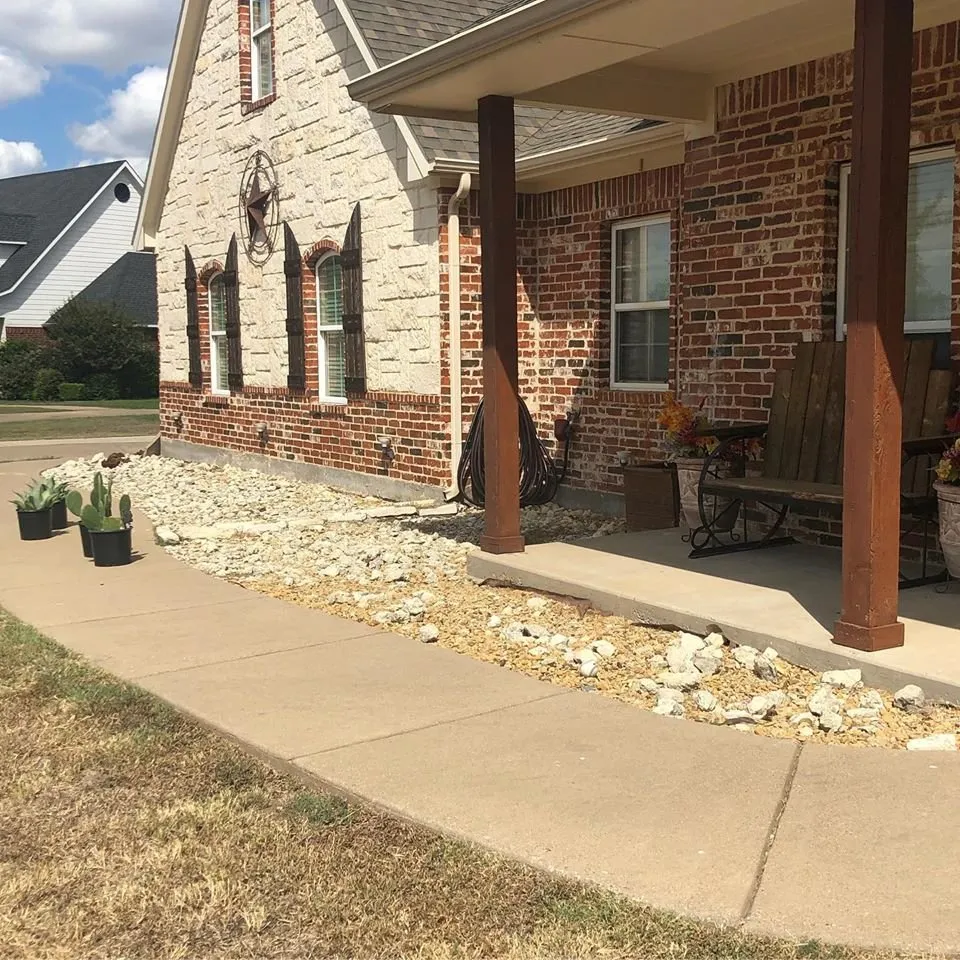 Reliable landscape installation for residential properties in Waxahachie, TX by Top Grass Lawn Solutions