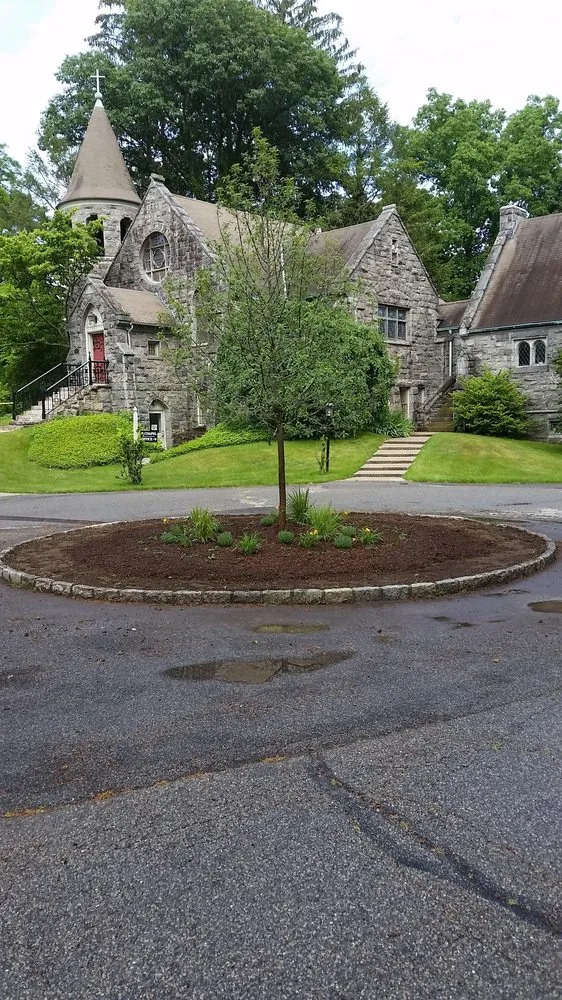 Professional garden landscaping in Scarsdale, NY - Top Green Organics