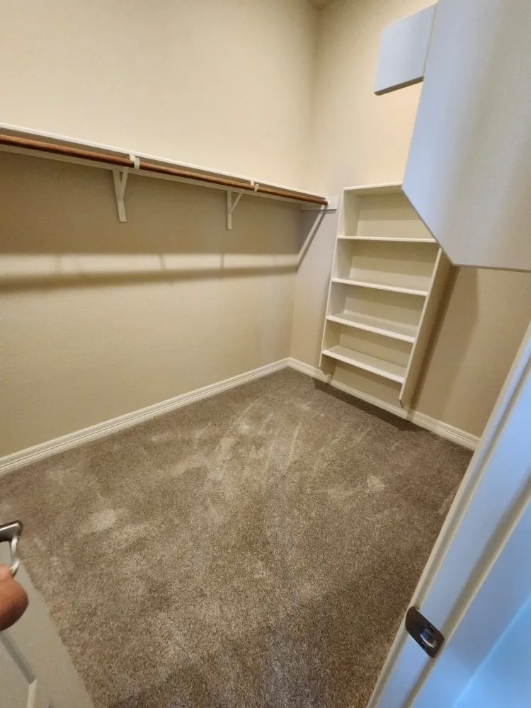 Reliable lawn mowing service experts serving San Antonio, TX - Top Gun Cleaners