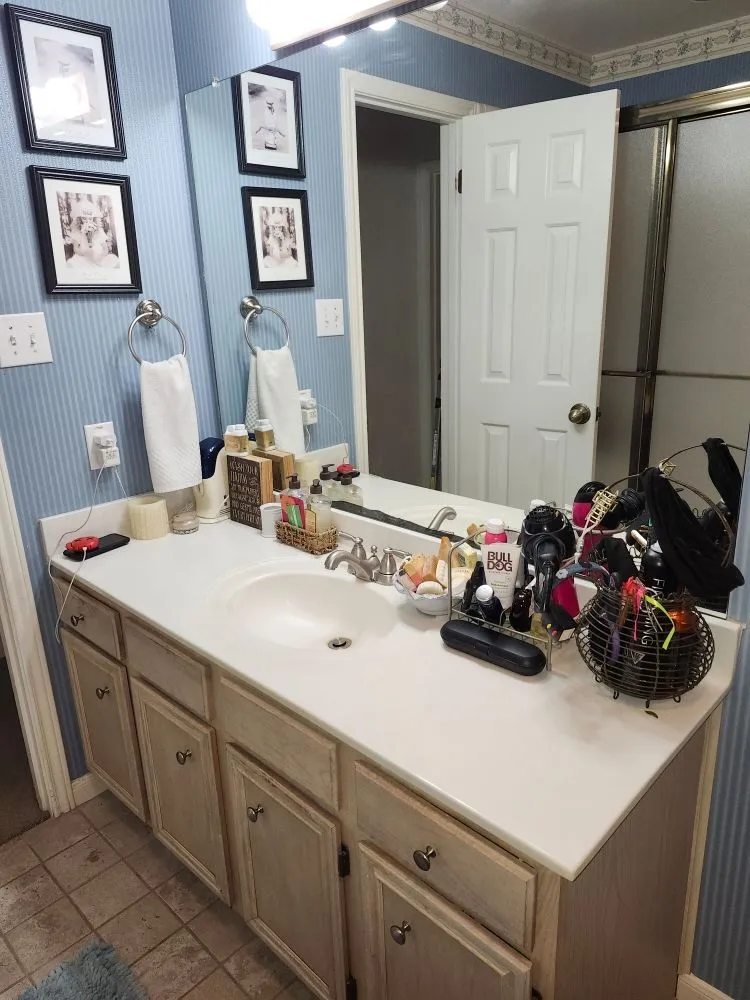 Custom yard cleanup service for homes in San Antonio, TX by Top Gun Cleaners