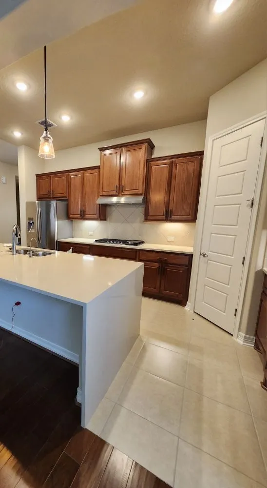 Professional garden landscaping experts serving San Antonio, TX - Top Gun Cleaners