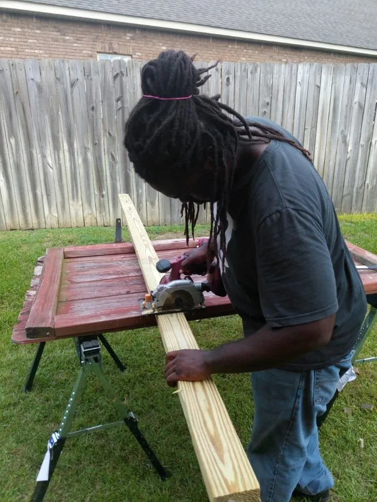 Affordable lawn care service near you in Enterprise, AL by T.O.P Home & Lawn Maintenance