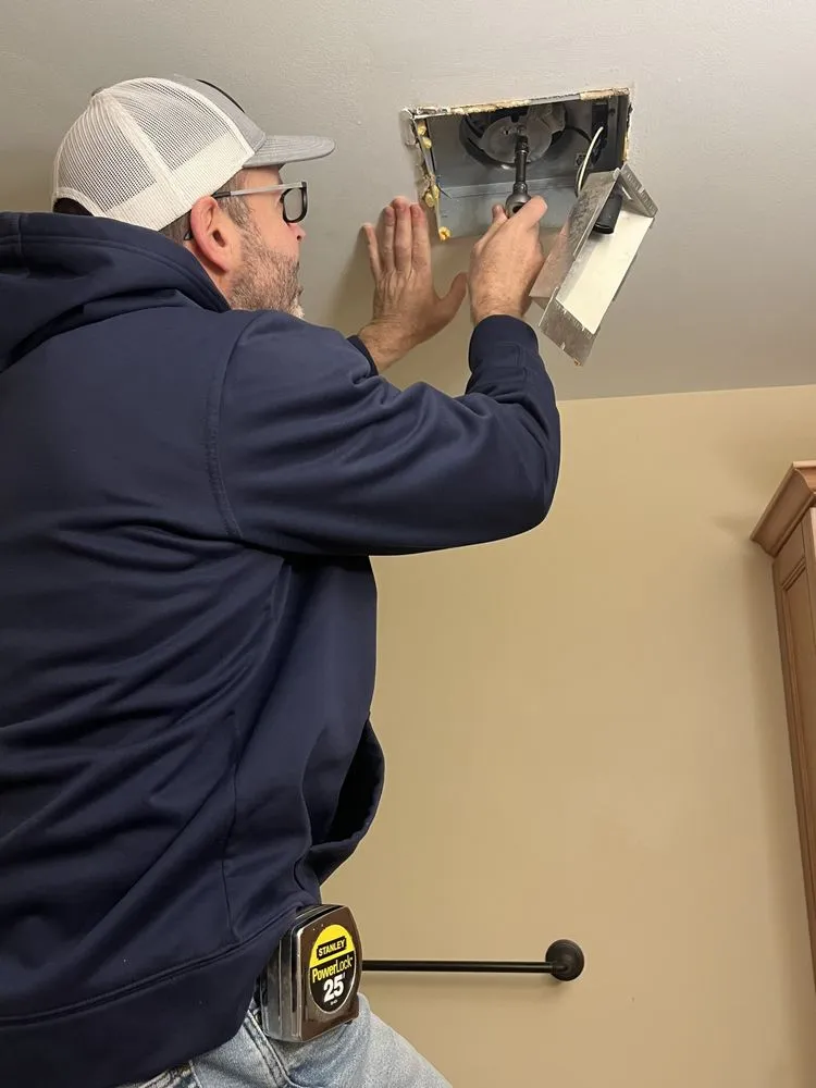 Professional lawn care service experts serving Downingtown, PA - Top Marks Handyman