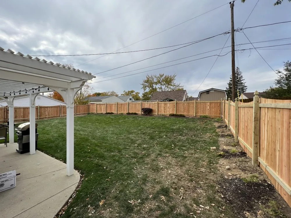 Expert outdoor landscaping for homes in Dayton, OH by Top Notch Contracting