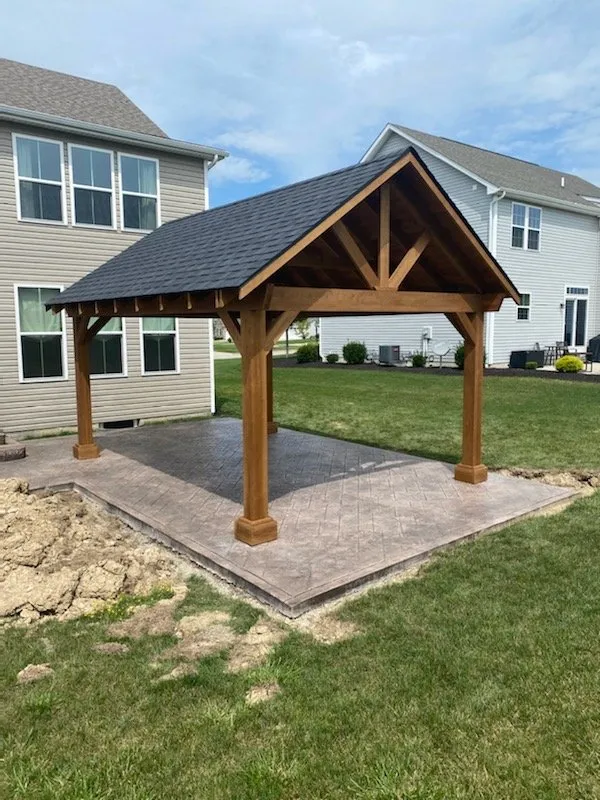 Affordable outdoor landscaping in North Ridgeville, OH by Top Notch Landscaping
