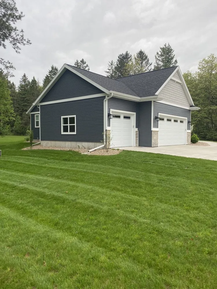 Reliable yard cleanup service experts serving Baraboo, WI - Top Notch Lawn Care