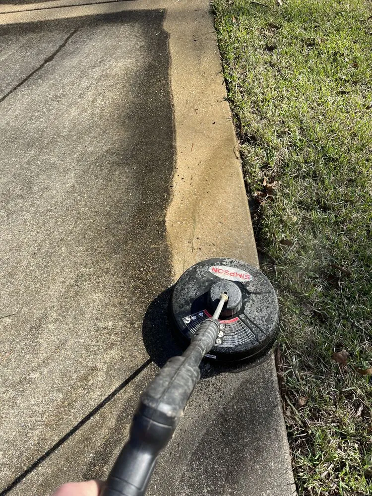 Expert outdoor landscaping experts serving McCalla, AL - Top Notch Lawn Care