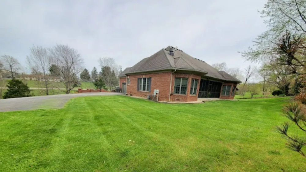 Affordable residential landscaping in Lebanon, KY by Top Notch Lawn Maintenance