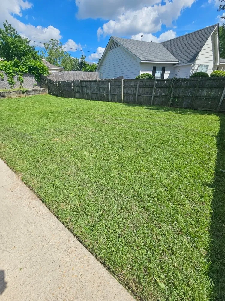 Trusted landscape installation in Horn Lake, MS - Top Notch Lawn Services