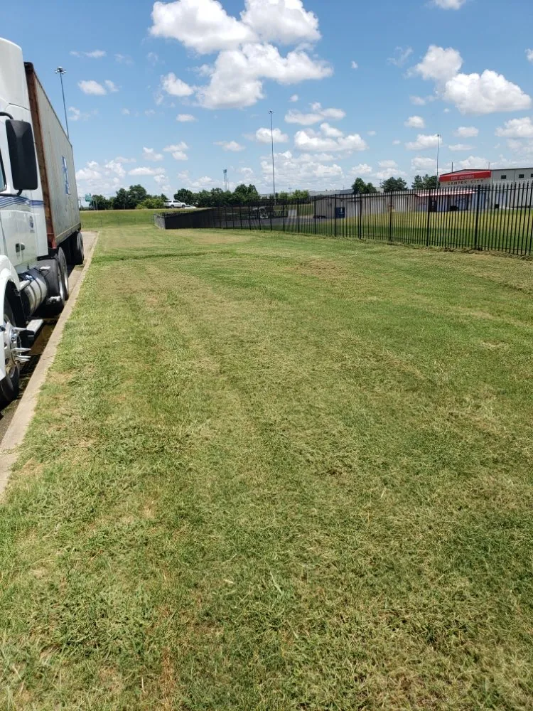 Reliable landscape design in Horn Lake, MS by Top Notch Lawn Services
