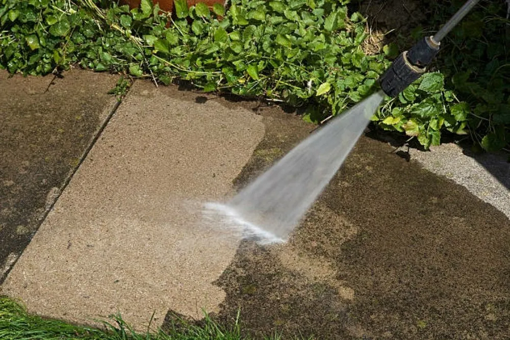 Reliable garden landscaping in Floral City, FL by Top Notch Lawncare & Pressure Washing
