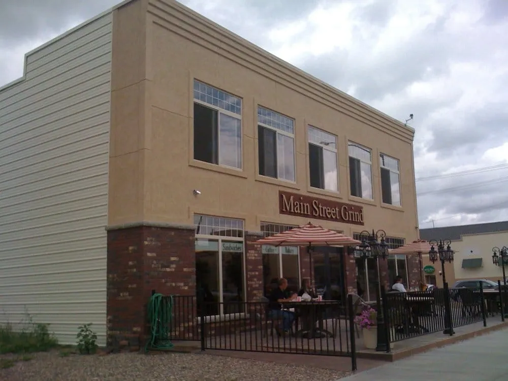 Affordable yard maintenance for year-round maintenance in Las Vegas, NV by Top Notch Lawncare And Irrigation