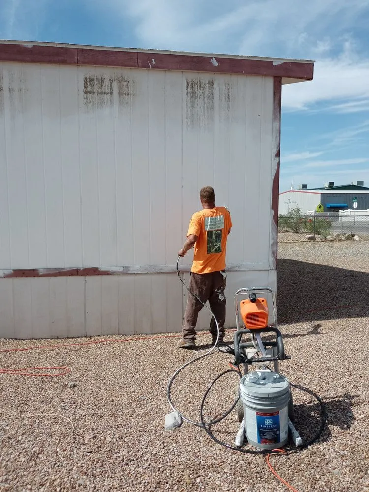 Trusted outdoor landscaping in Bullhead City, AZ - Top Notch Lot Cleanup And Handyman Services