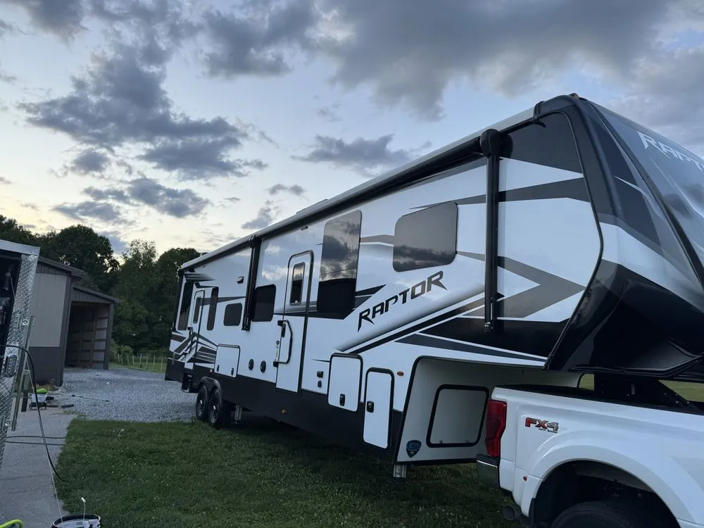 Affordable outdoor landscaping in Jonesborough, TN - Top Notch Mobile