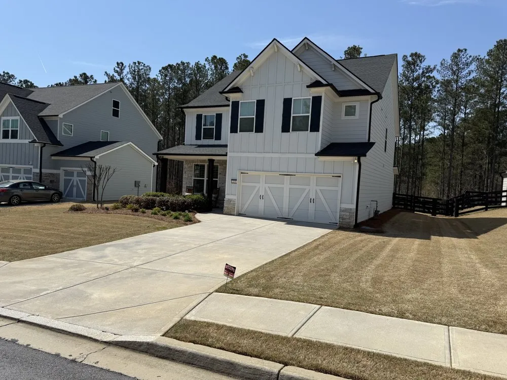 Custom yard cleanup service in Villa Rica, GA - Top Notch Scapes