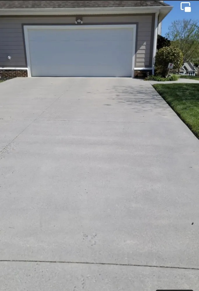 Expert yard maintenance for homes in Fall Branch, TN by Top Notch Services