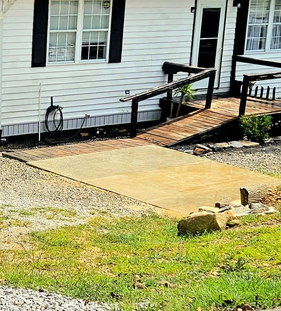 Top-rated garden landscaping in London, KY - Top Notch Trimming & Property Management