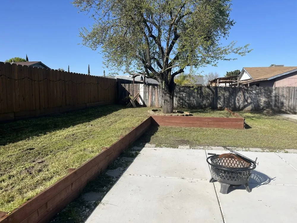 Local garden landscaping in Ceres, CA - Top of Quality Lawncare & Maintenance Landscape