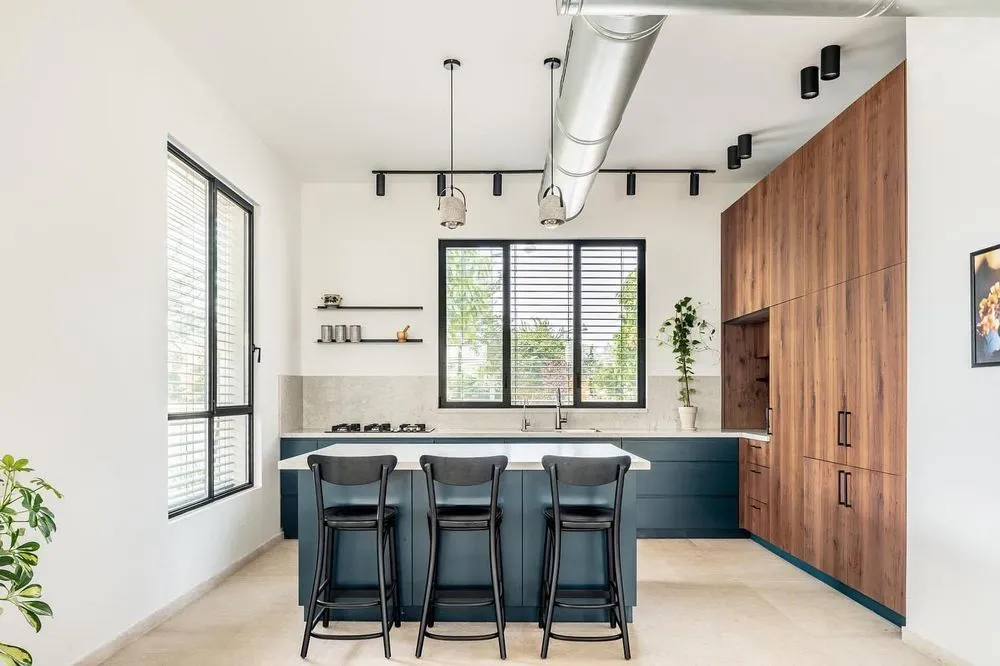 Professional landscaping services experts serving San Fernando Valley, CA - Top One Builders