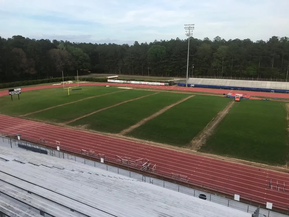 Reliable yard cleanup service experts serving Covington, LA - Top Quality Outdoor Services